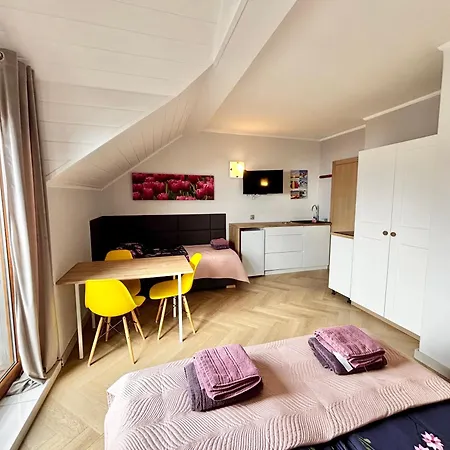 Wynajem Pokoi -kaperska 46 Homestay szállás Chałupy